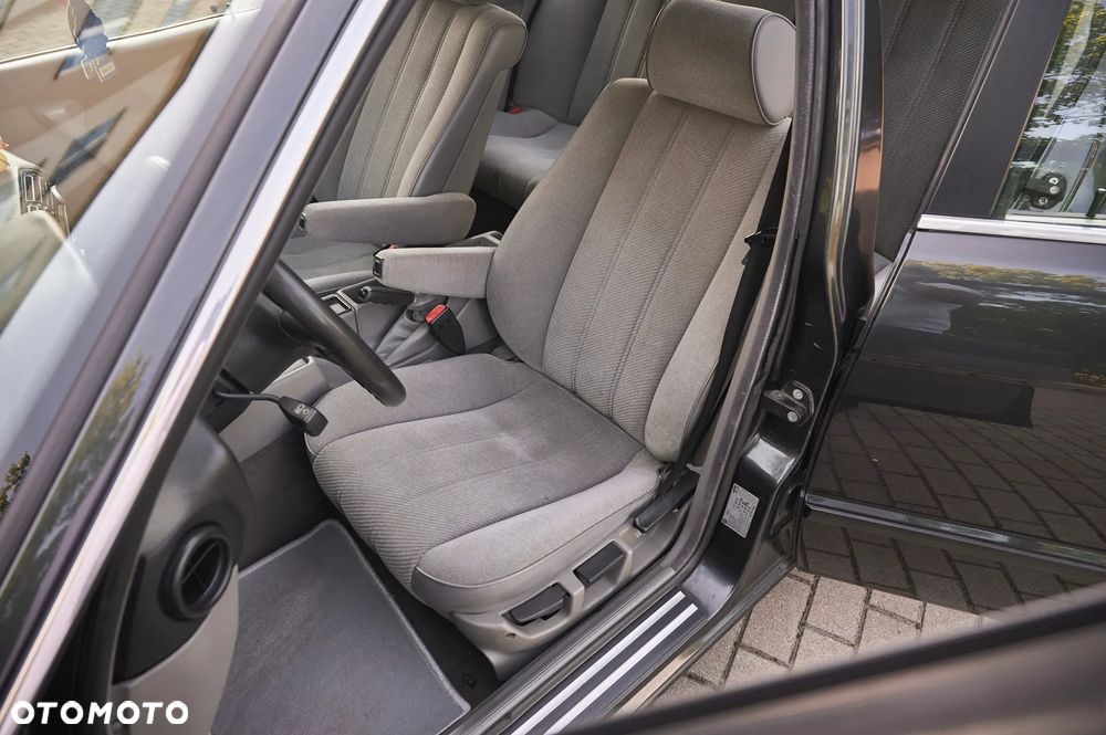 BMW Seria 5 - 33