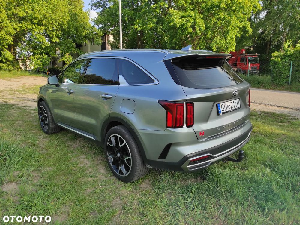 Kia Sorento 1.6 T-GDI HEV L 7os - 8