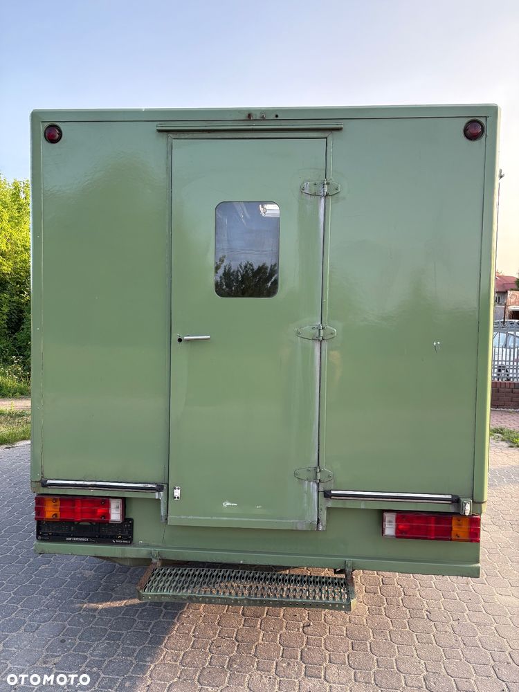 Mercedes-Benz Sprinter 616 CDI FOOD TRUCK 2,7 CDI - 9