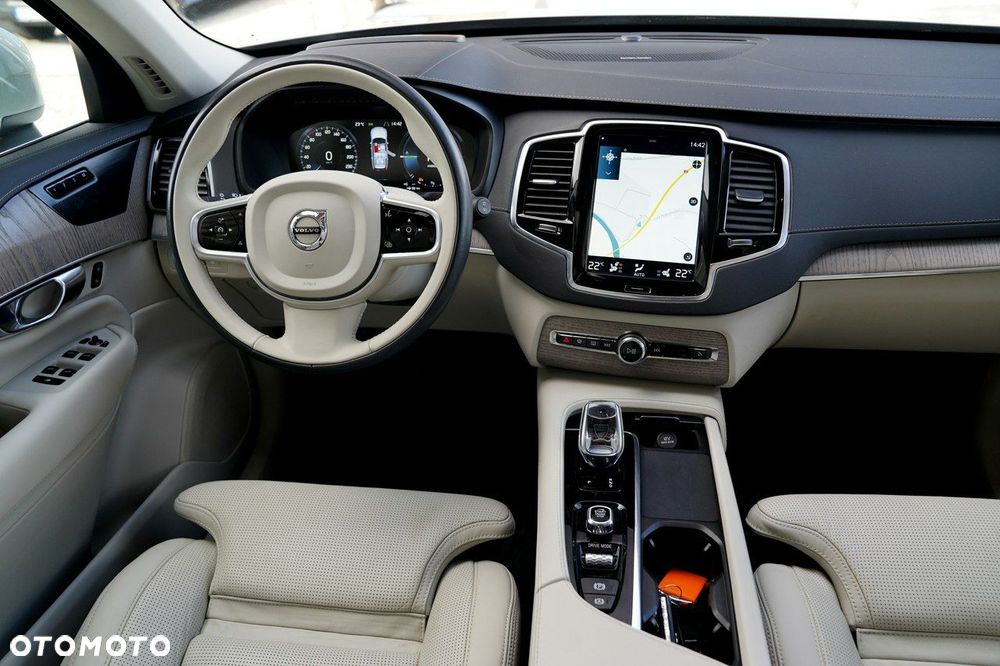 Volvo XC 90 - 34