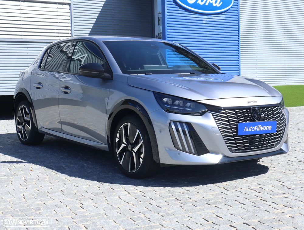 Peugeot e-208 GT - 13
