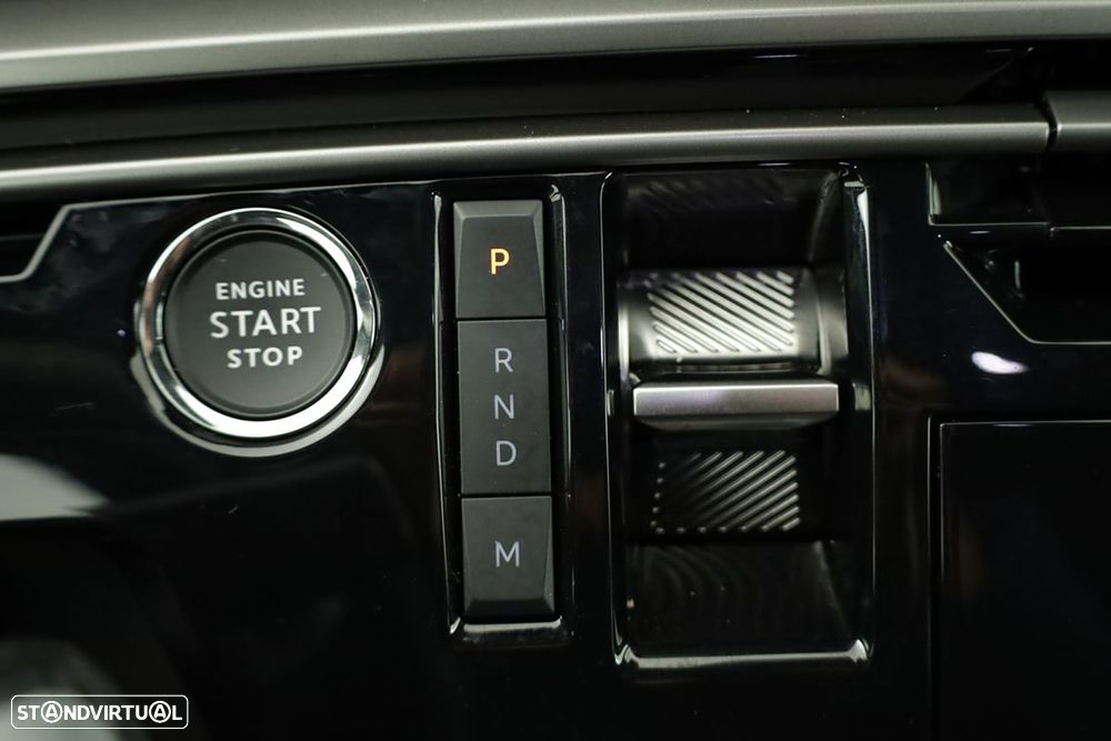 Peugeot 3008 1.2 Hybrid Allure e-DCS6 - 12