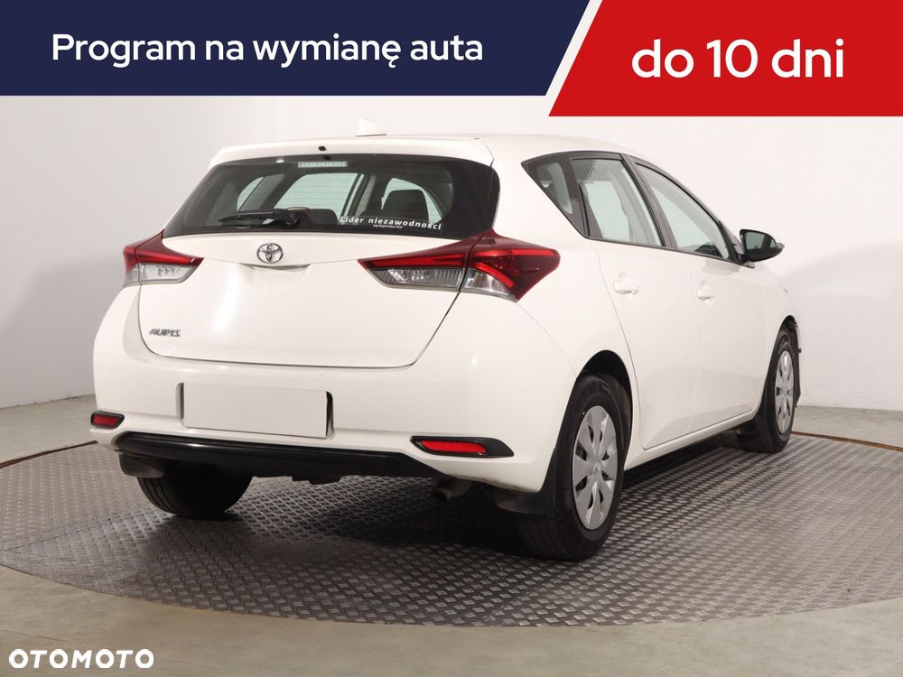Toyota Auris - 7