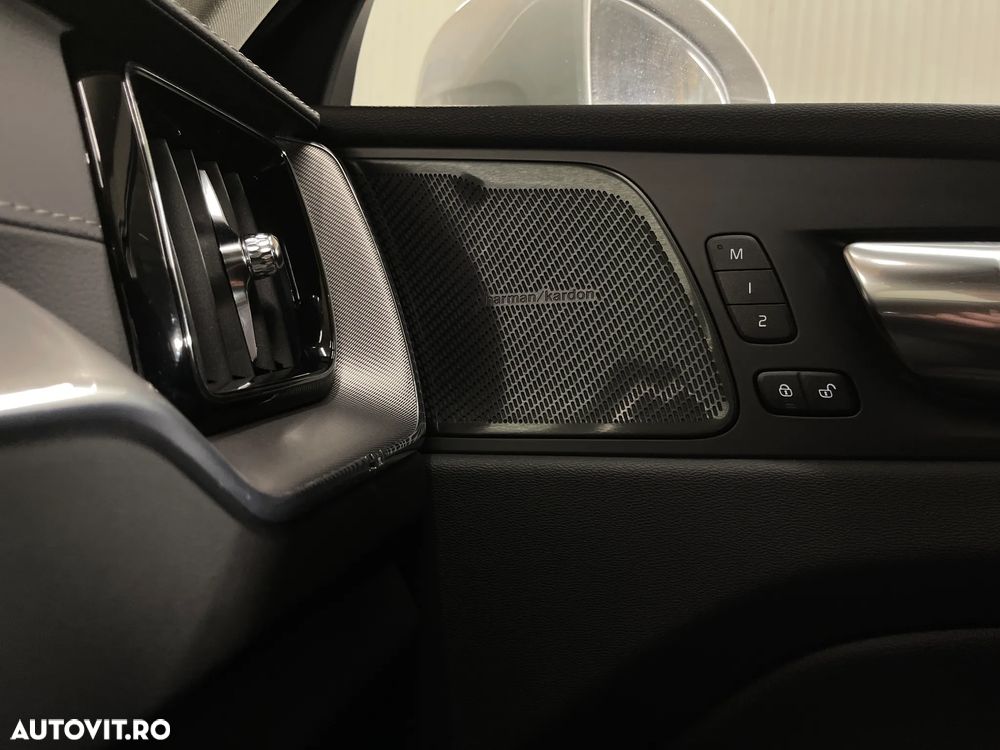 Volvo XC 60 T6 AWD Recharge Geartronic Inscription - 25