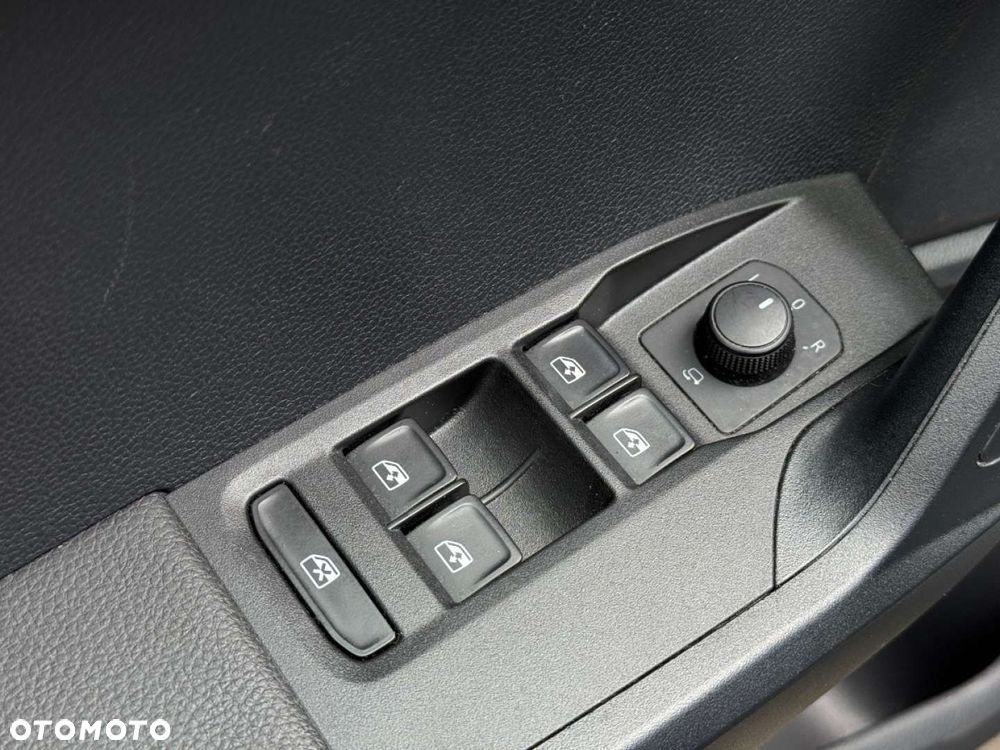 Seat Arona - 27