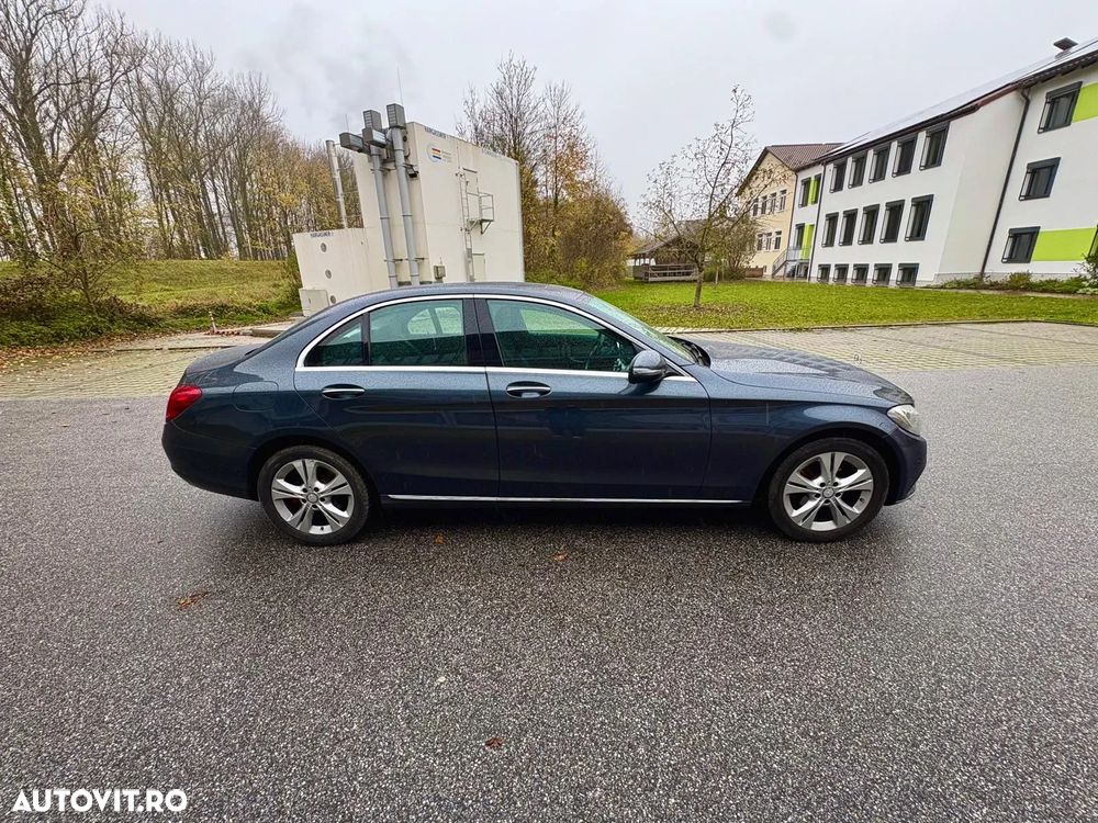 Mercedes-Benz C - 10