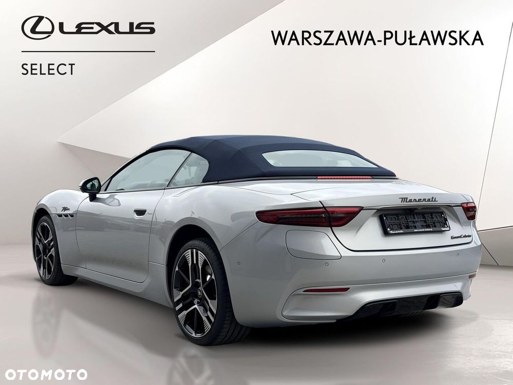 Maserati GranCabrio - 3