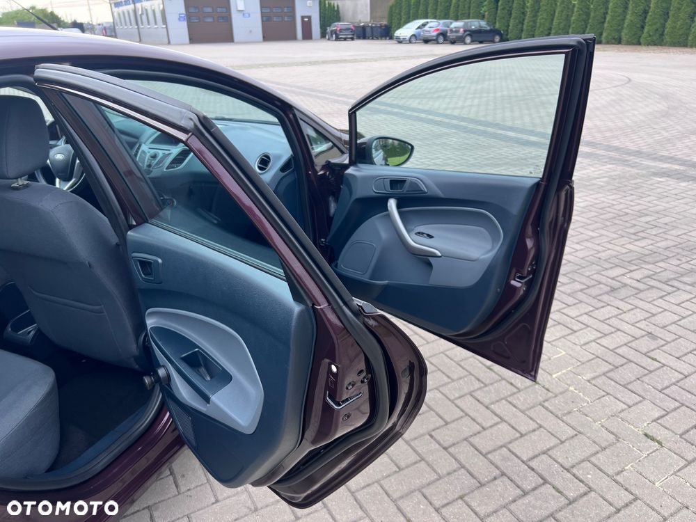 Ford Fiesta 1.25 Trend - 21