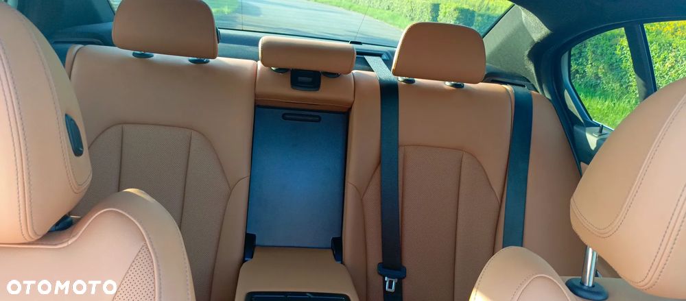 BMW Seria 3 320d Luxury Line sport - 27