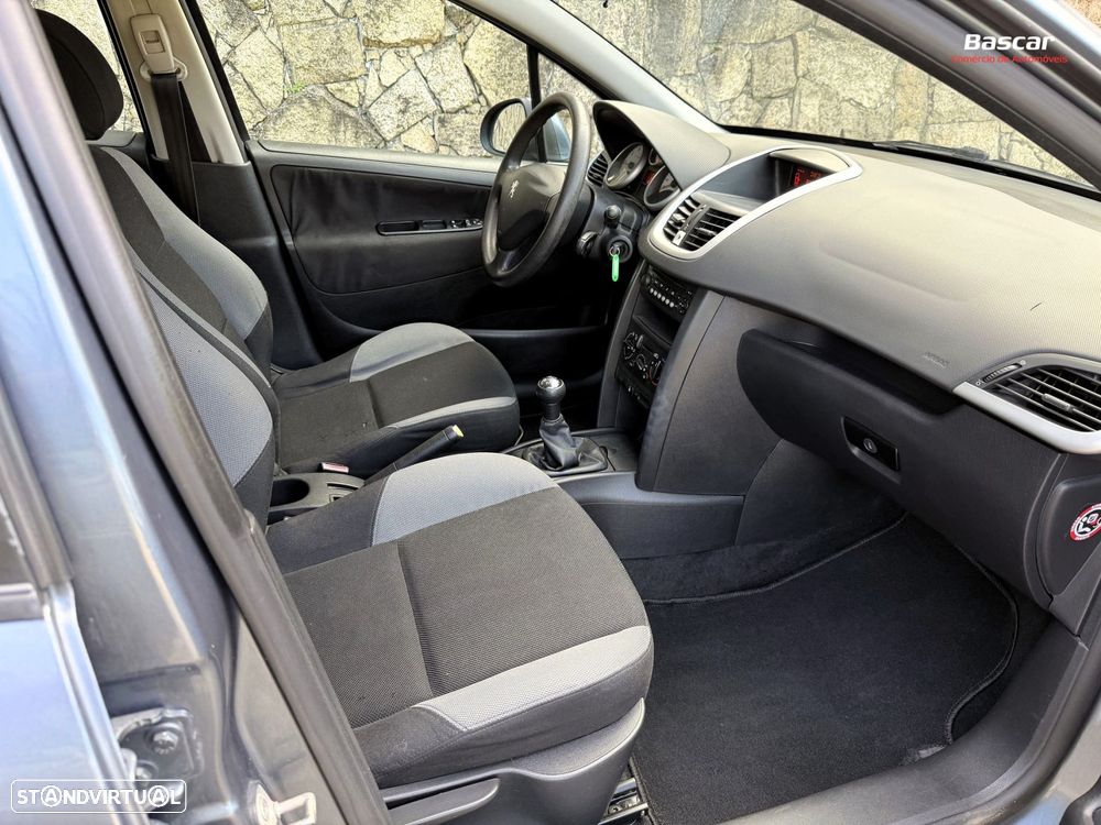 Peugeot 207 1.4 16V Sport - 14