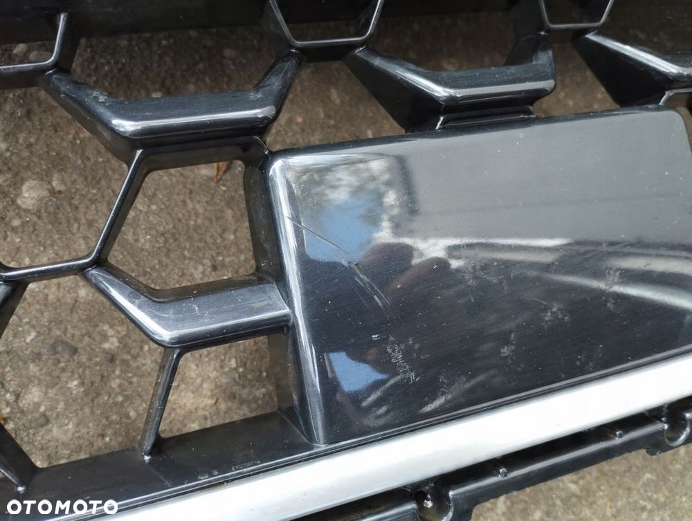 Grill Atrapa Audi A1 II 2 82A S-line 82A853651B - 2