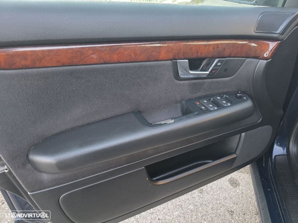 Audi A4 1.6 Exclusive - 14
