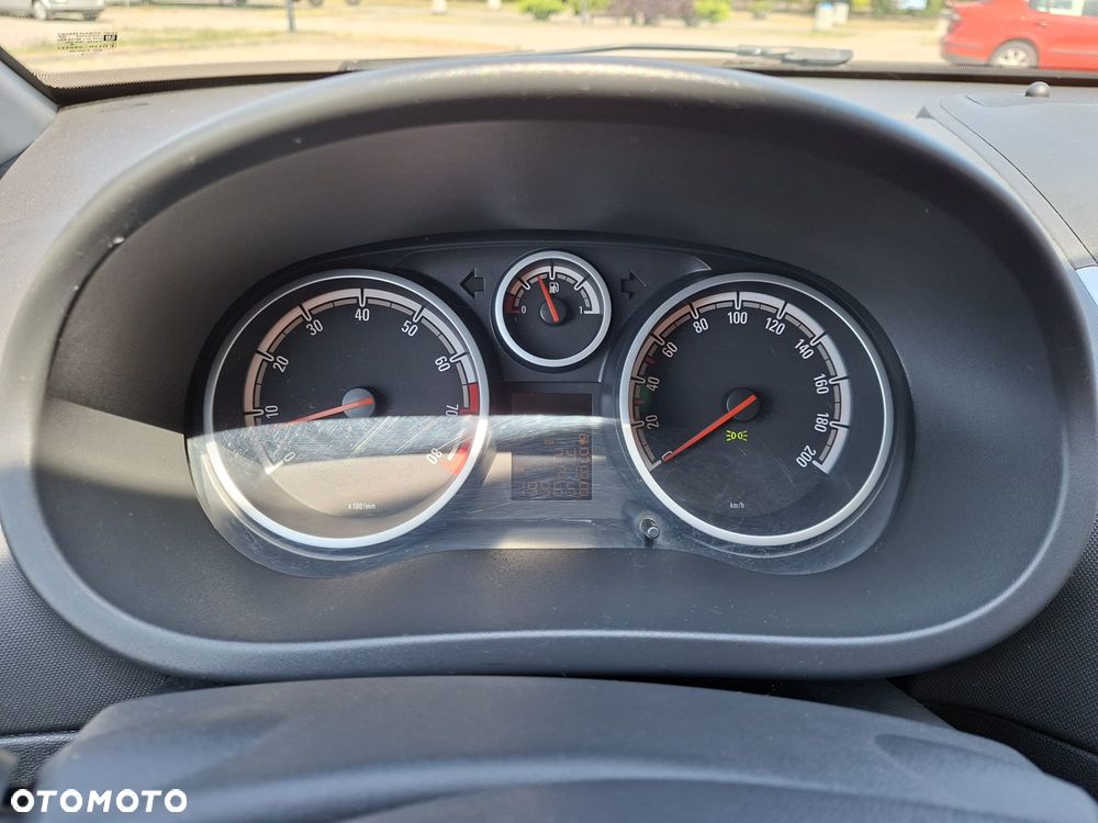 Opel Corsa 1.4 16V Active - 17