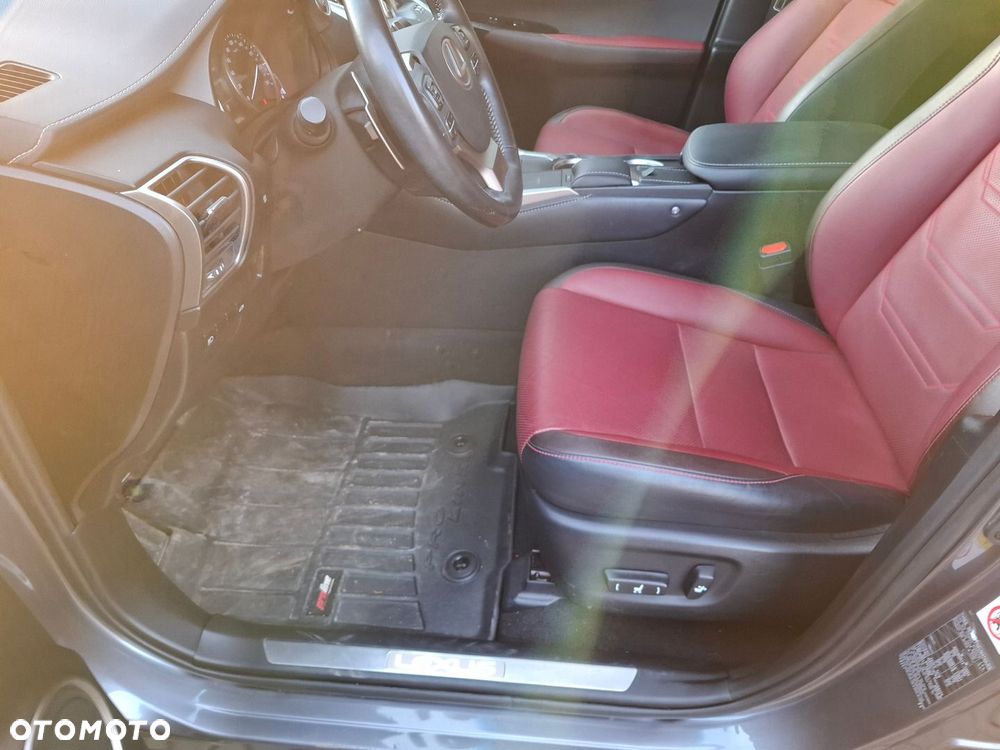 Lexus NX 300h Comfort AWD - 14