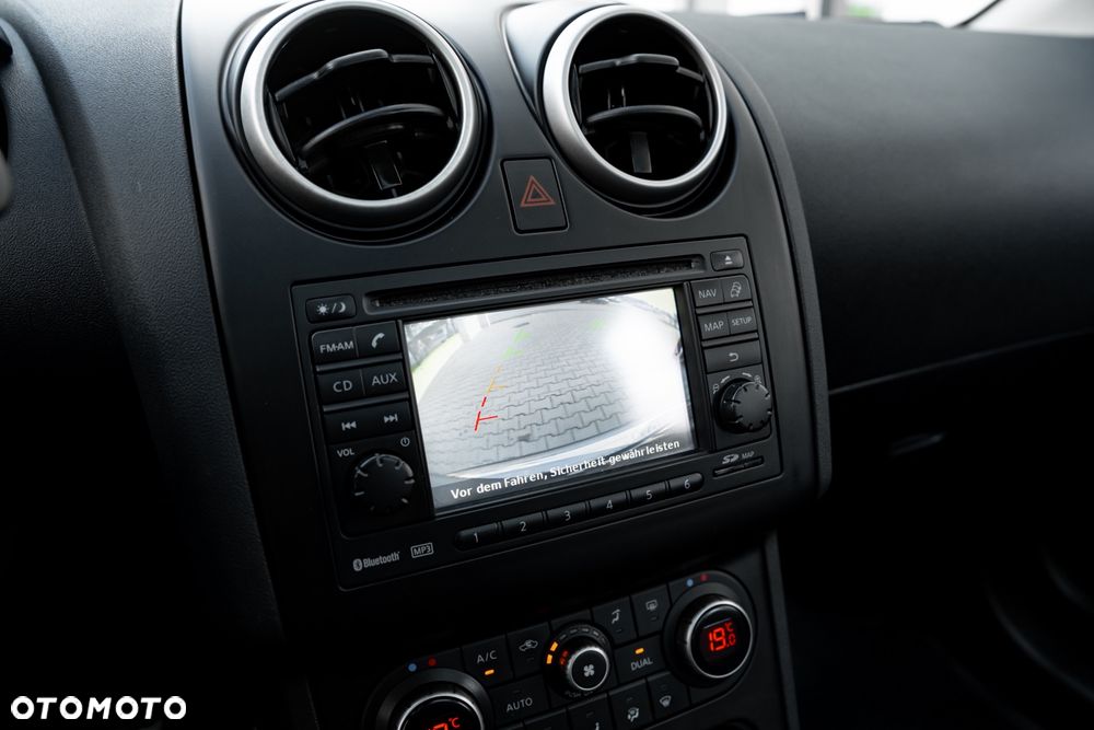 Nissan Qashqai 2.0 4x4 Tekna - 37