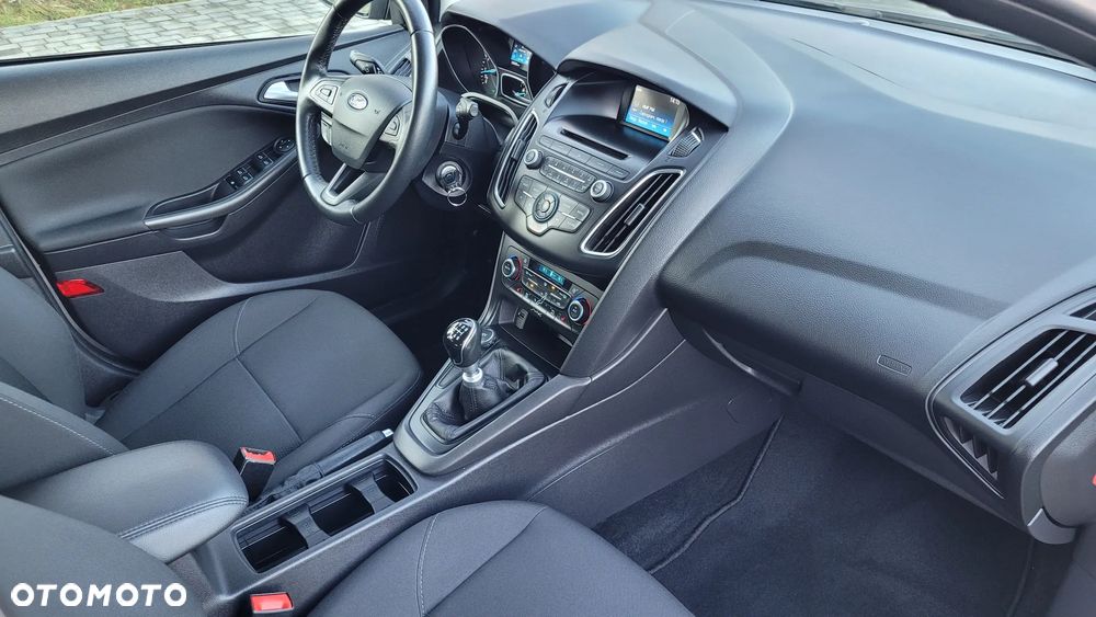 Ford Focus - 15