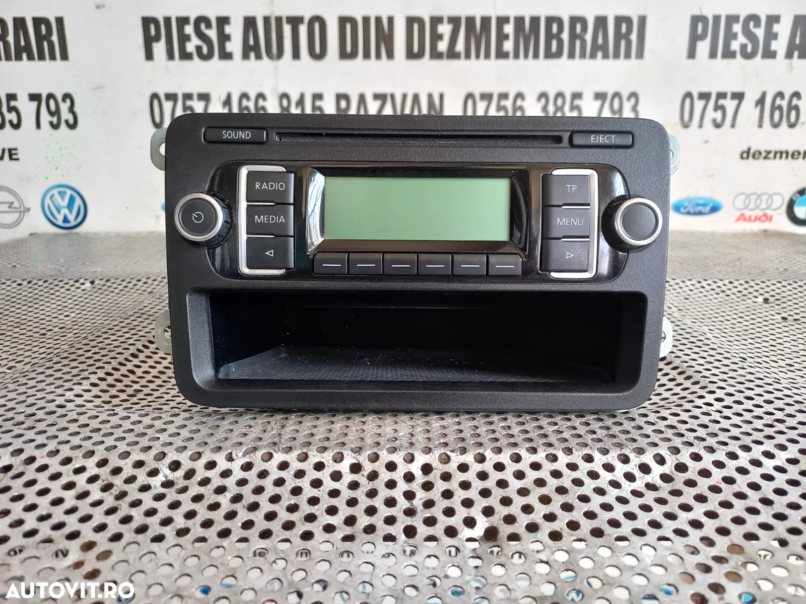 Radio Cd Vw Golf 6 Vl Touran Jetta Caddy Etc - Dezmembrez Arad - 2