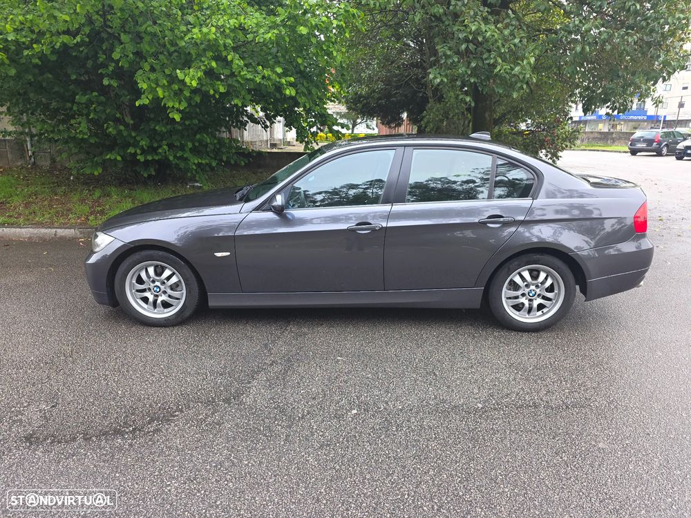 BMW 320 d - 1