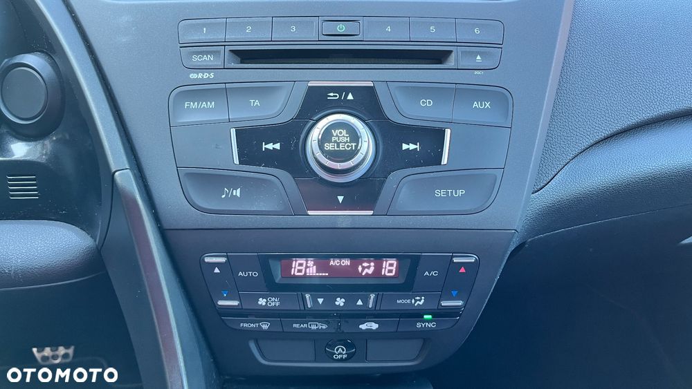 Honda Civic 1.8 i-VTEC Sport - 30
