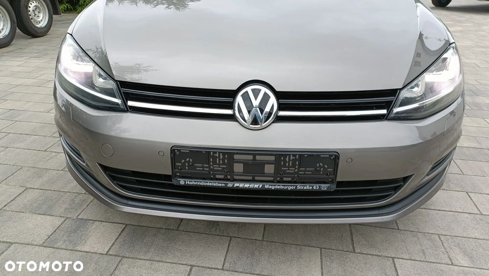 Volkswagen Golf - 9