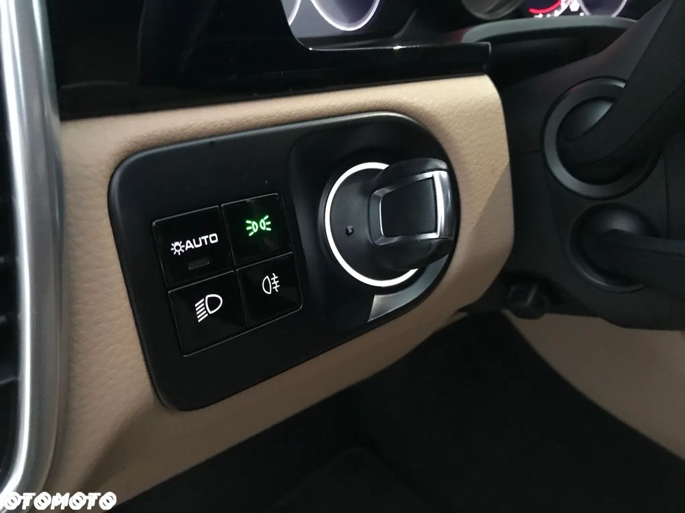 Porsche Cayenne Platinum Edition - 34