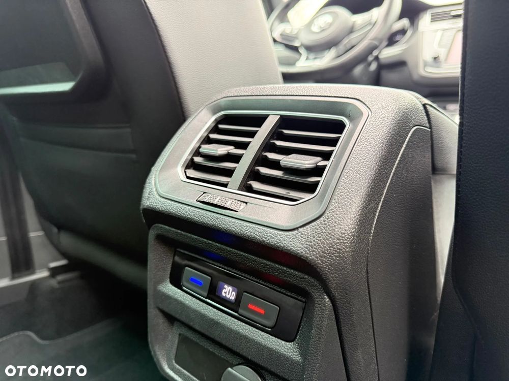 Volkswagen Tiguan - 37