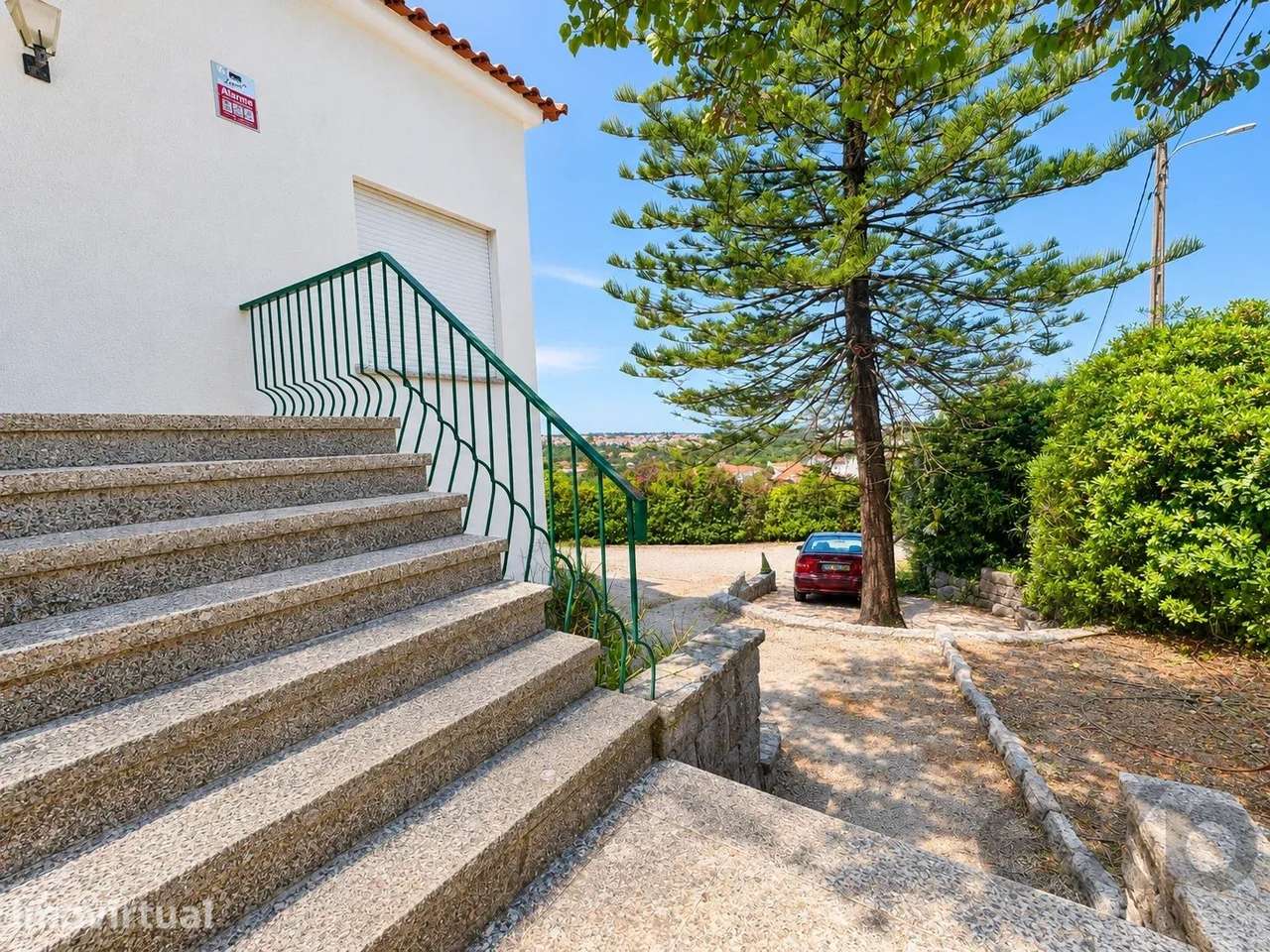 Sesimbra, moradia com óptimas áreas e jardim - Grande imagem: 4/60