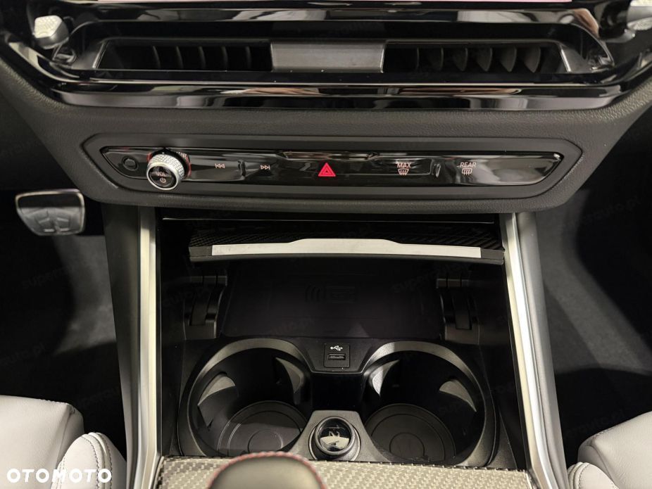BMW M3 Competition xDrive sport - 13