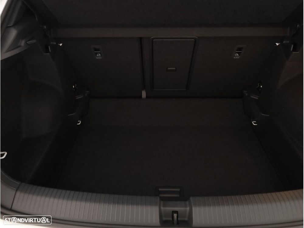 VW T-Roc 1.5 TSI Black Style DSG - 24