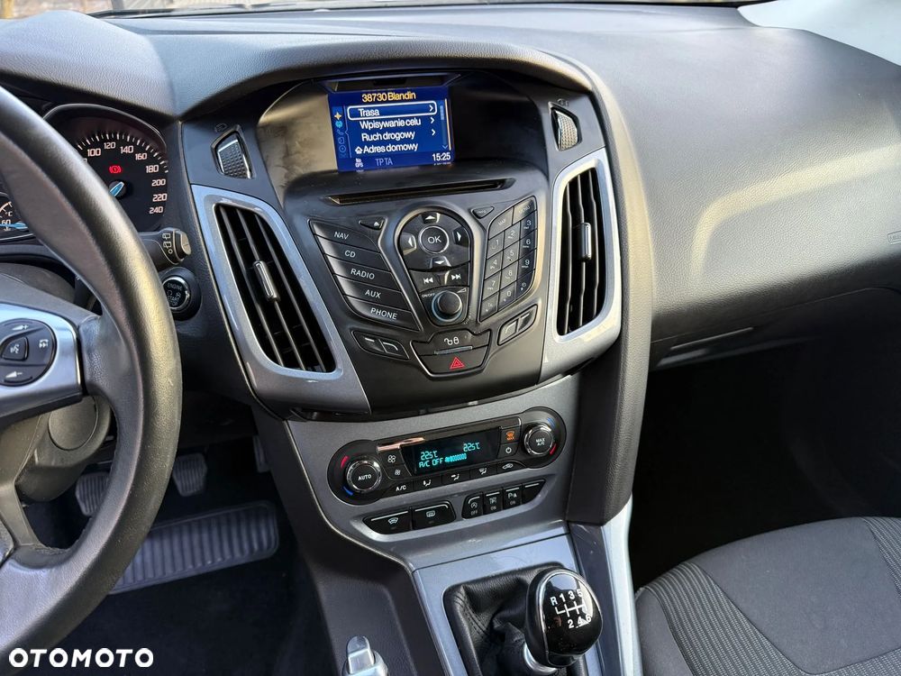 Ford Focus 1.6 TDCi DPF Titanium - 16