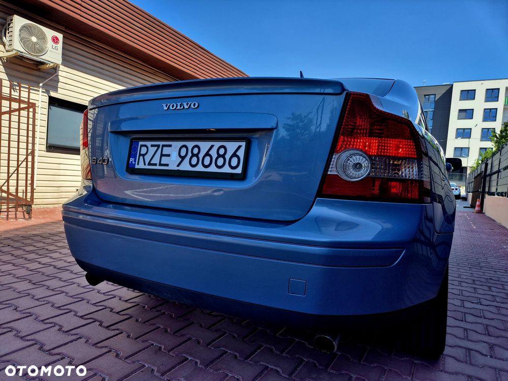Volvo S40 T5 Momentum - 17