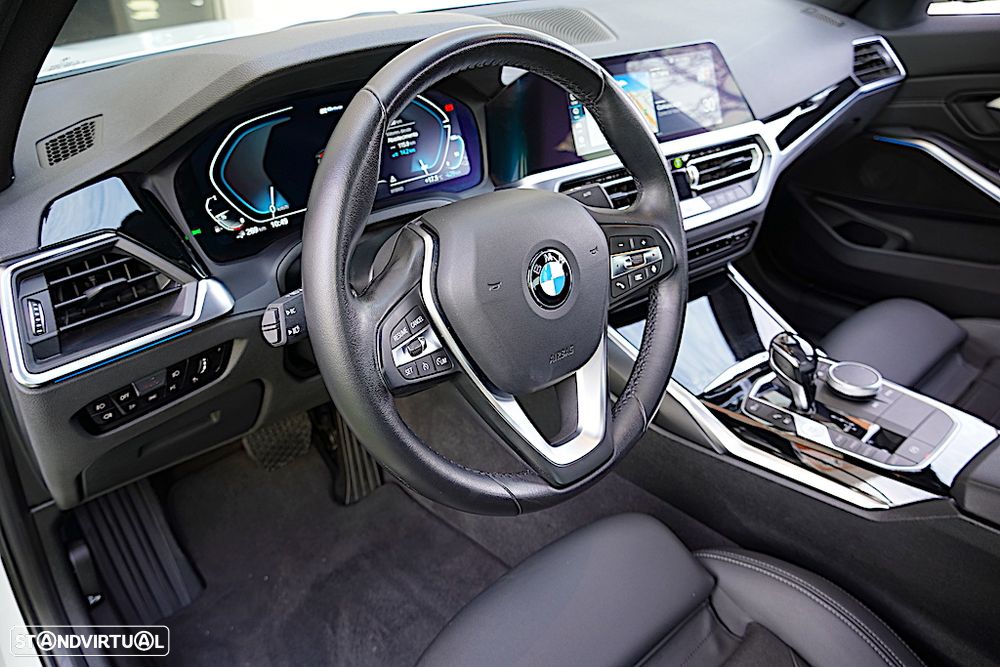 BMW 320 e Line Sport Auto - 28