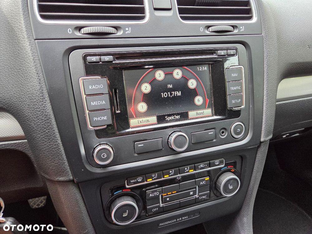 Volkswagen Golf 1.6 TDI DPF MATCH - 13