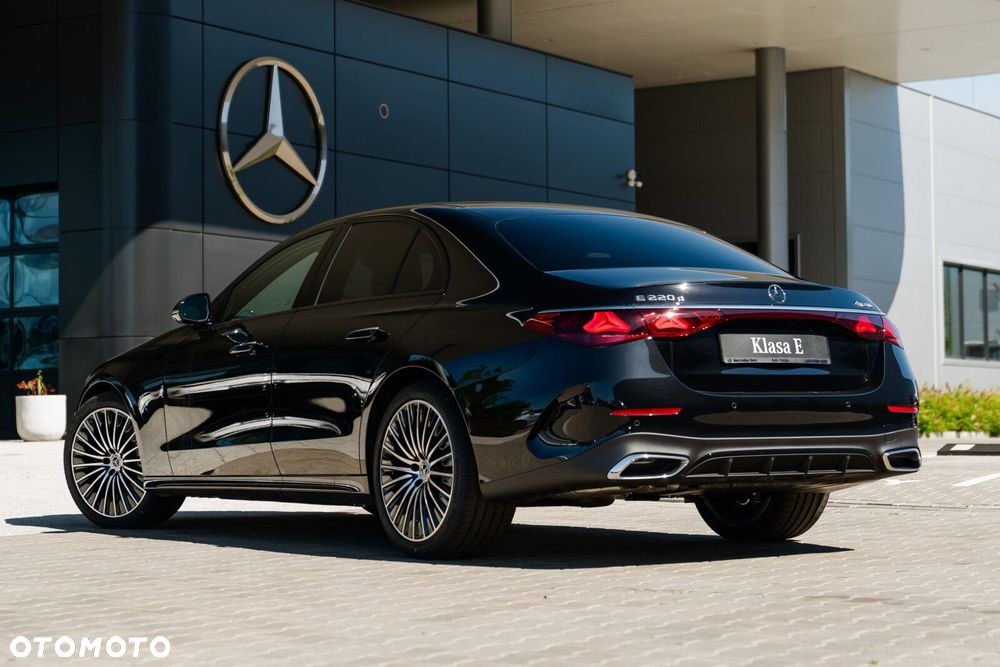 Mercedes-Benz Klasa E - 9