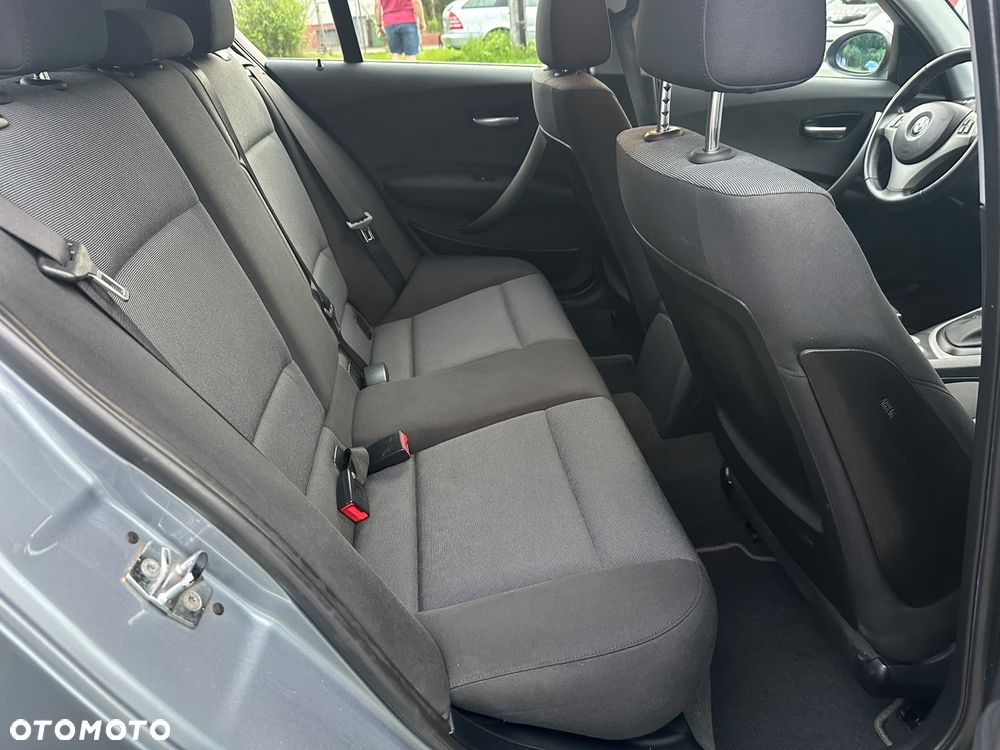 BMW Seria 1 - 28