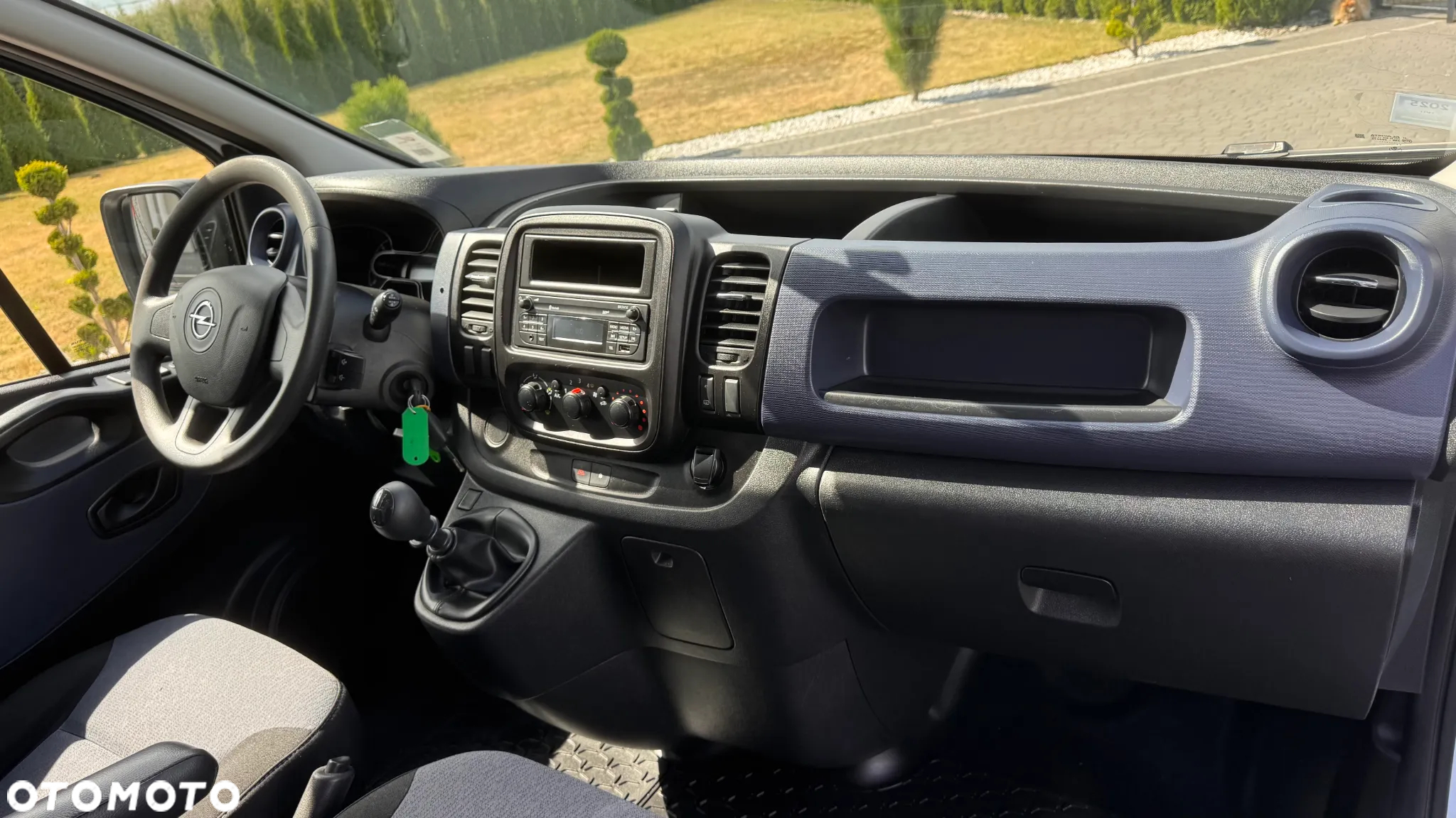 Opel VIVARO - 13