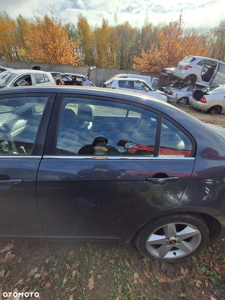 Chevrolet Epica drzwi lewy tyl 88U - 1
