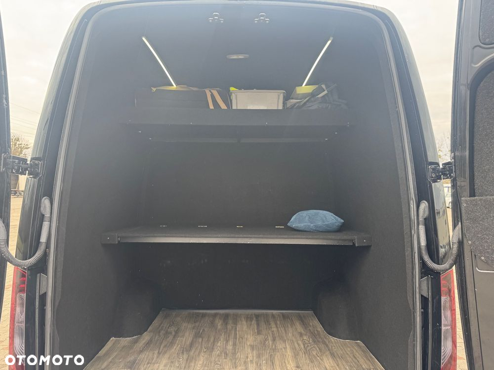 Mercedes-Benz Sprinter - 22
