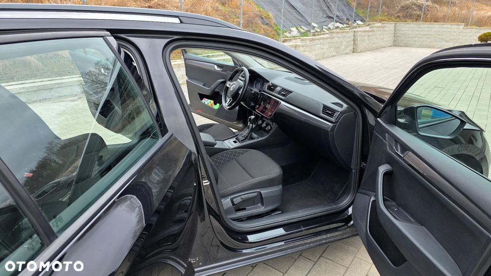Skoda Superb 1.6 TDI GreenLine - 23