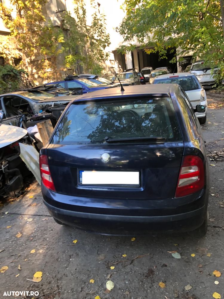 Dezmembrez Skoda Fabia 1 non facelift albastru 2003 1,2 benzina AWY 40KW - 8