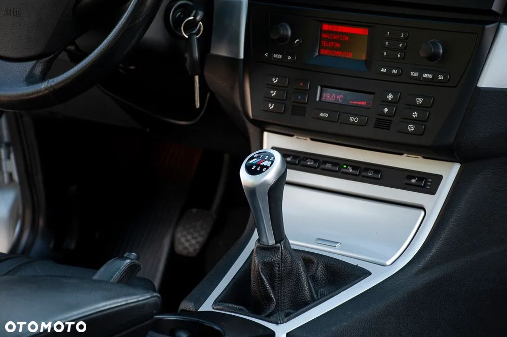 BMW X3 2.0i - 30