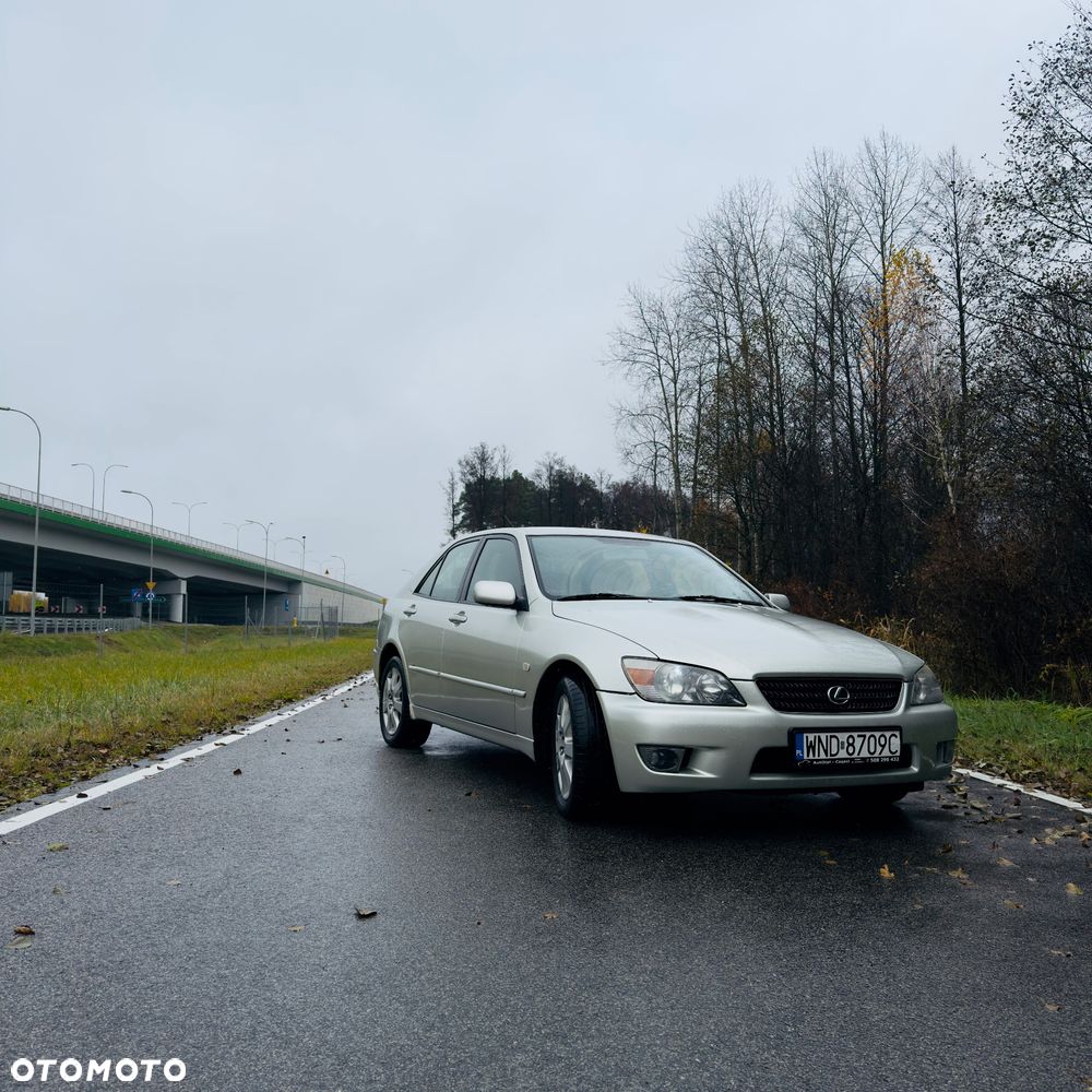 Lexus IS 200 Classic - 2