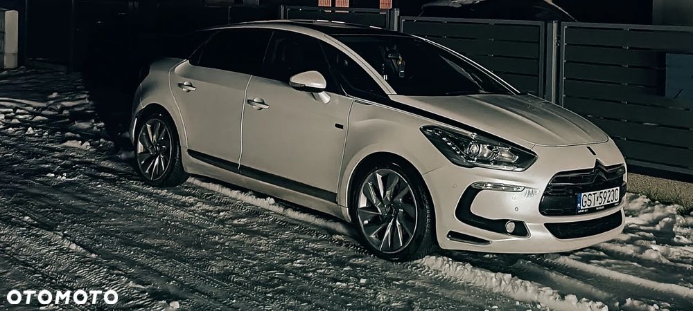 Citroën DS5 Hybrid4 EGS6 SoChic - 24