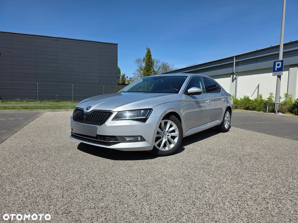 Skoda Superb 2.0 TDI Style - 1