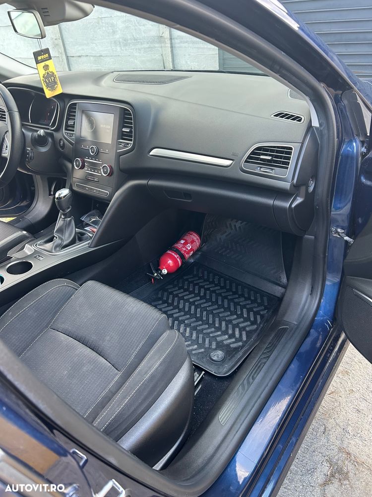 Renault Megane BLUE dCi Limited - 10