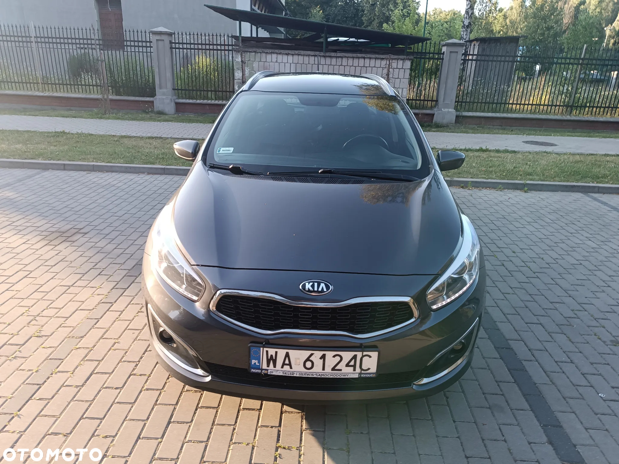 Kia Ceed Cee'd 1.6 CRDi L - 2