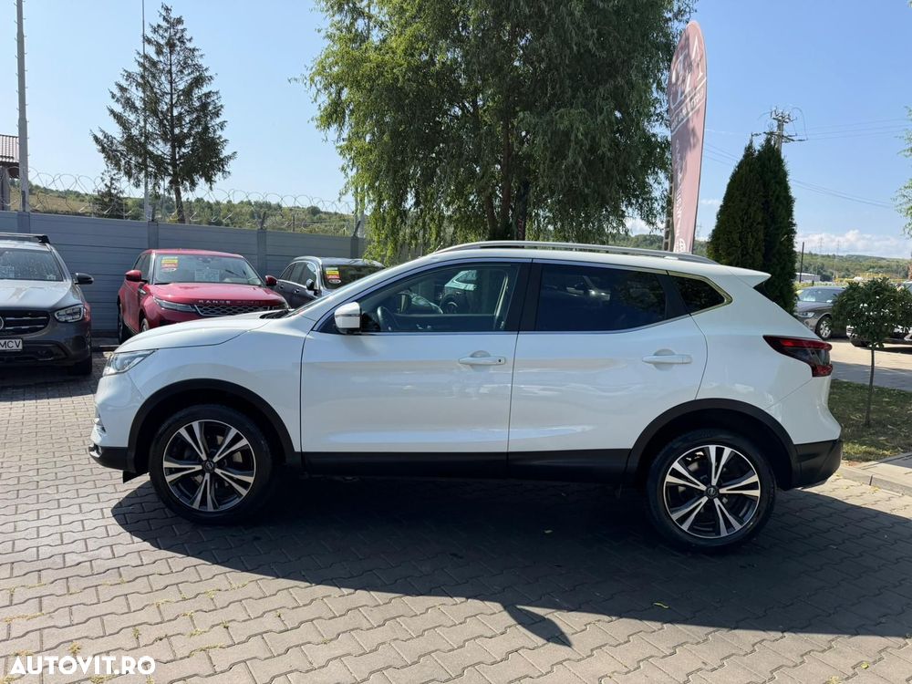Nissan Qashqai - 2