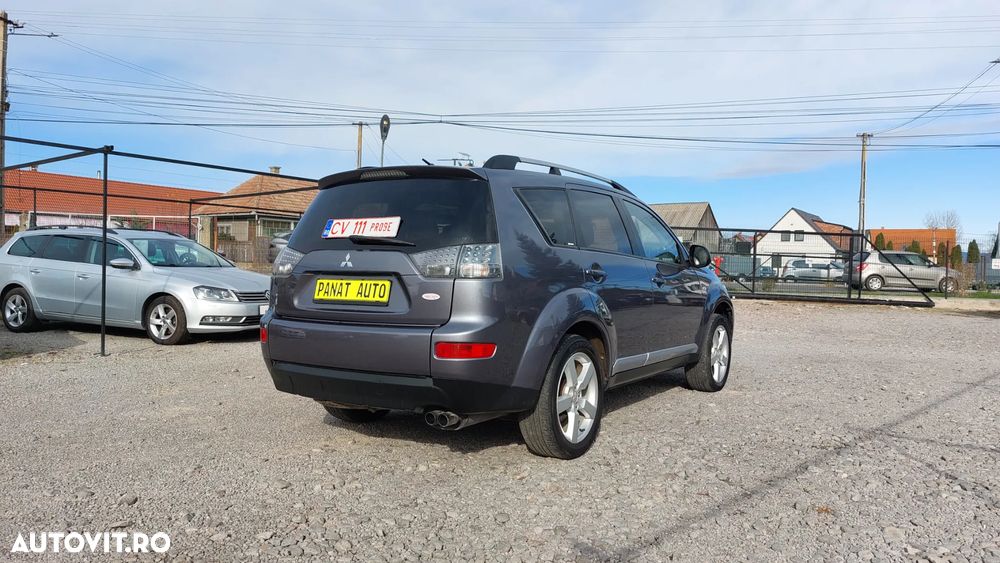 Mitsubishi Outlander 2.0 DI-D 4WD Instyle - 8