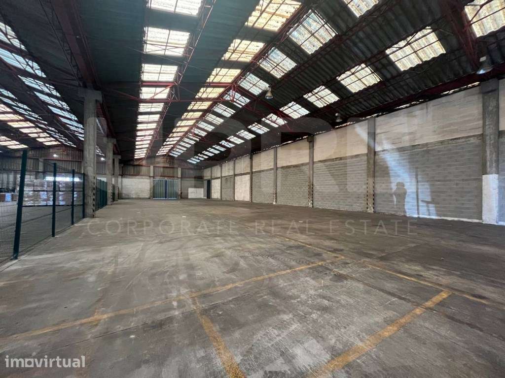 Armazém Logístico 1040 m2 | ARRENDAMENTO | Matosinhos - Grande imagem: 2/10