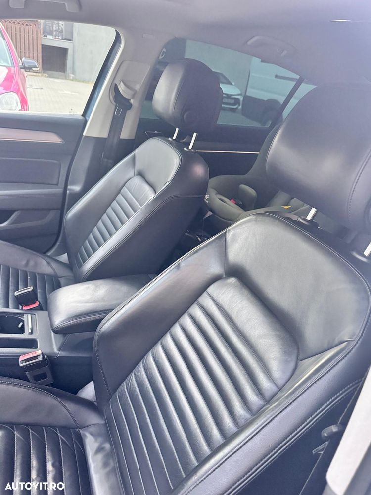 Volkswagen Passat - 10